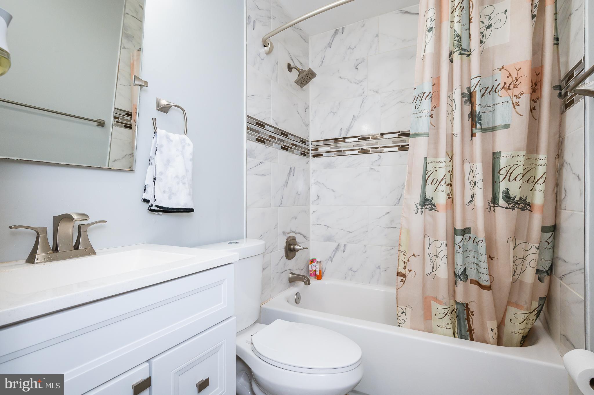 FRANKLIN RIDGE TOWNHOUSE - Residential