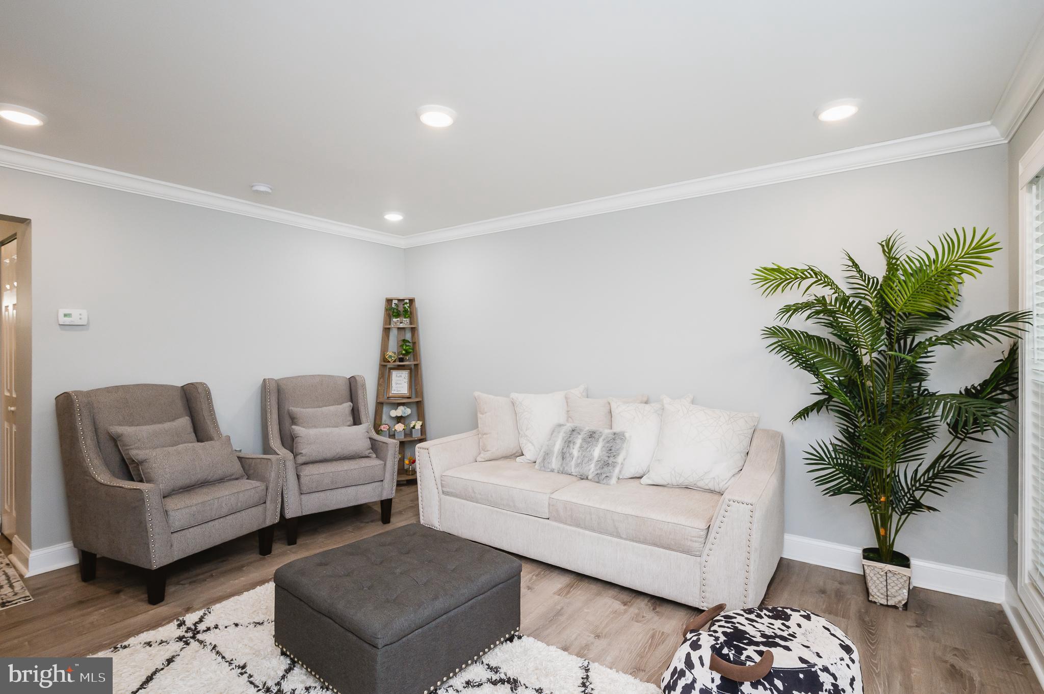 FRANKLIN RIDGE TOWNHOUSE - Residential