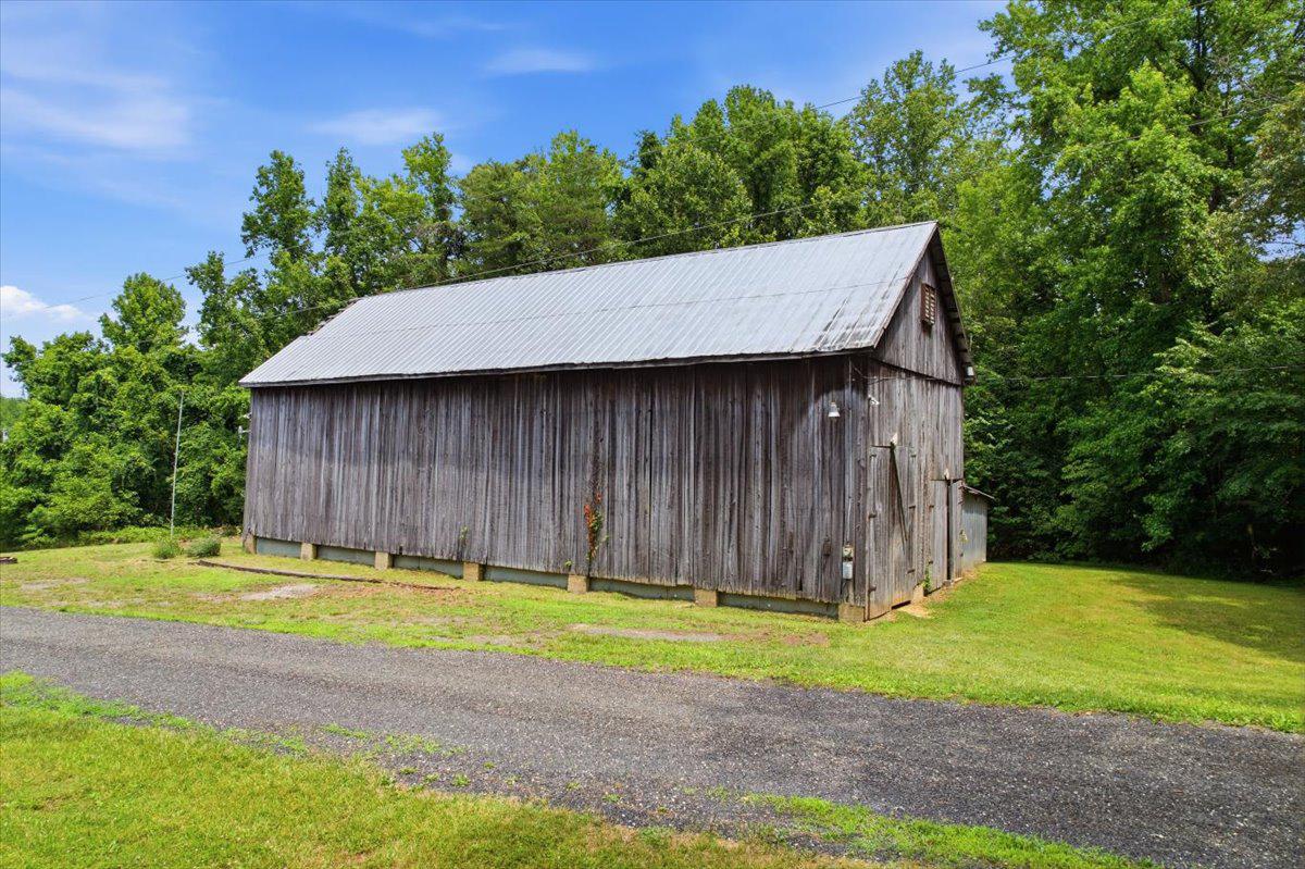 2175 PONDS WOOD ROAD