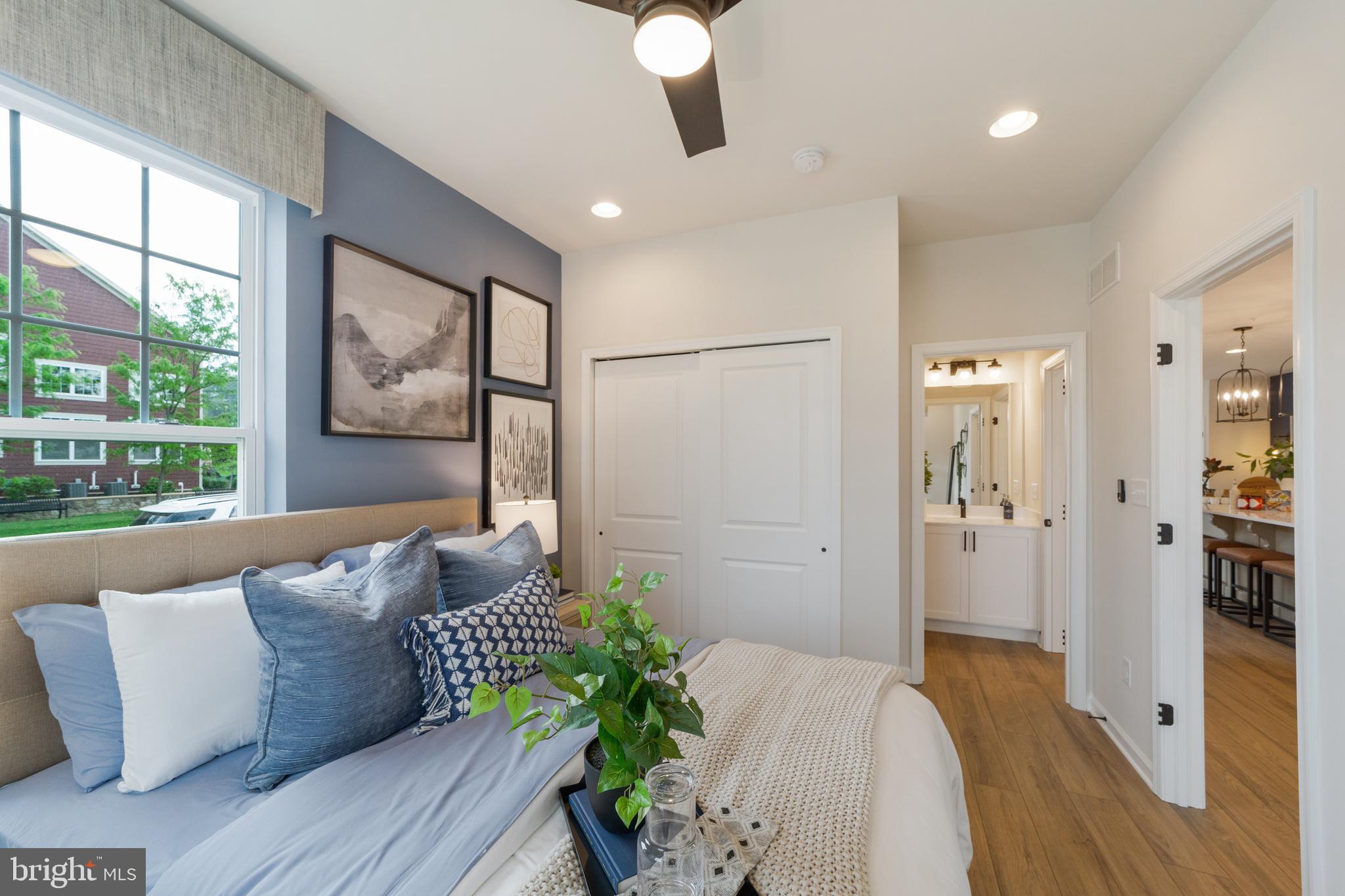 SPRING OAK - Residential