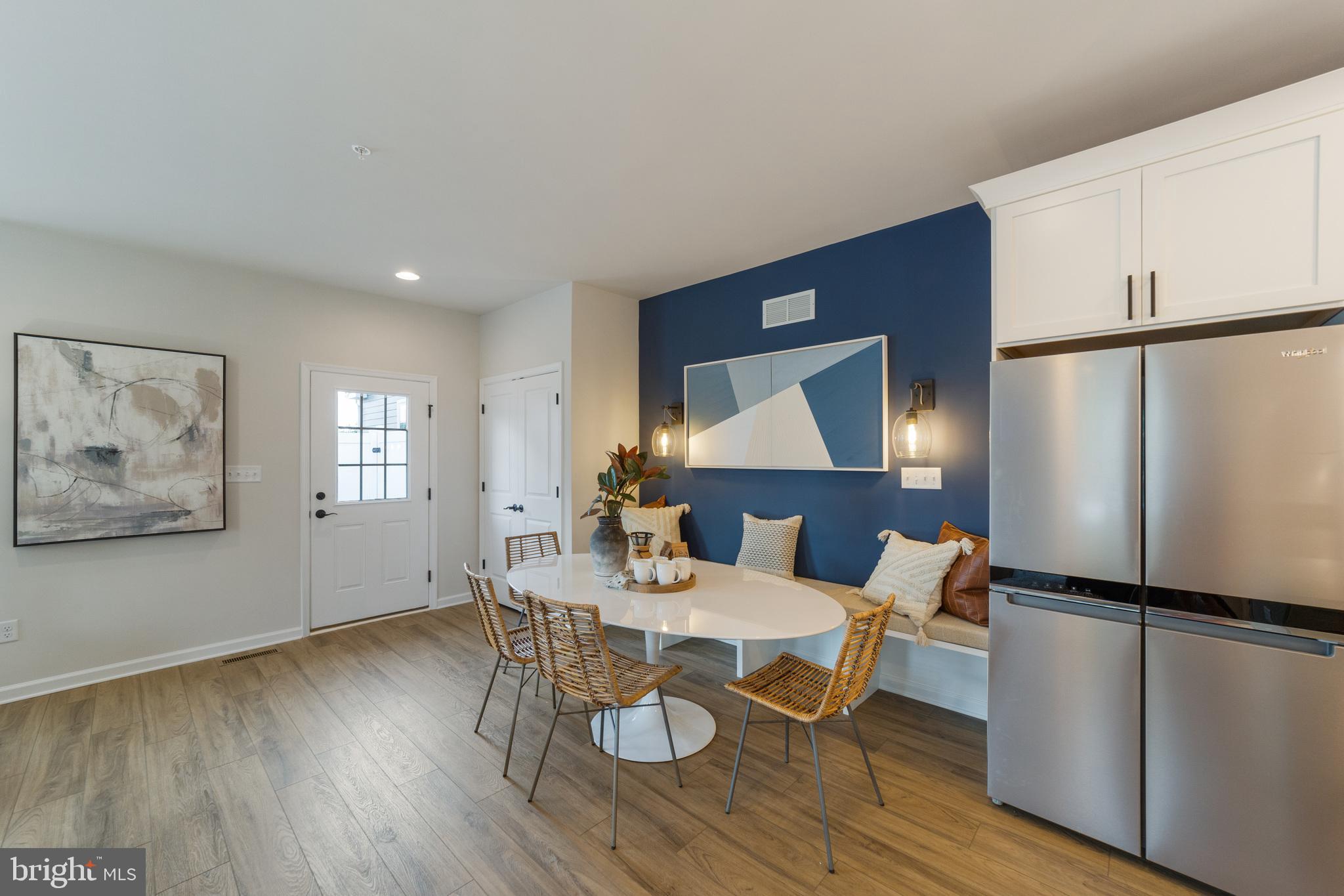 SPRING OAK - Residential