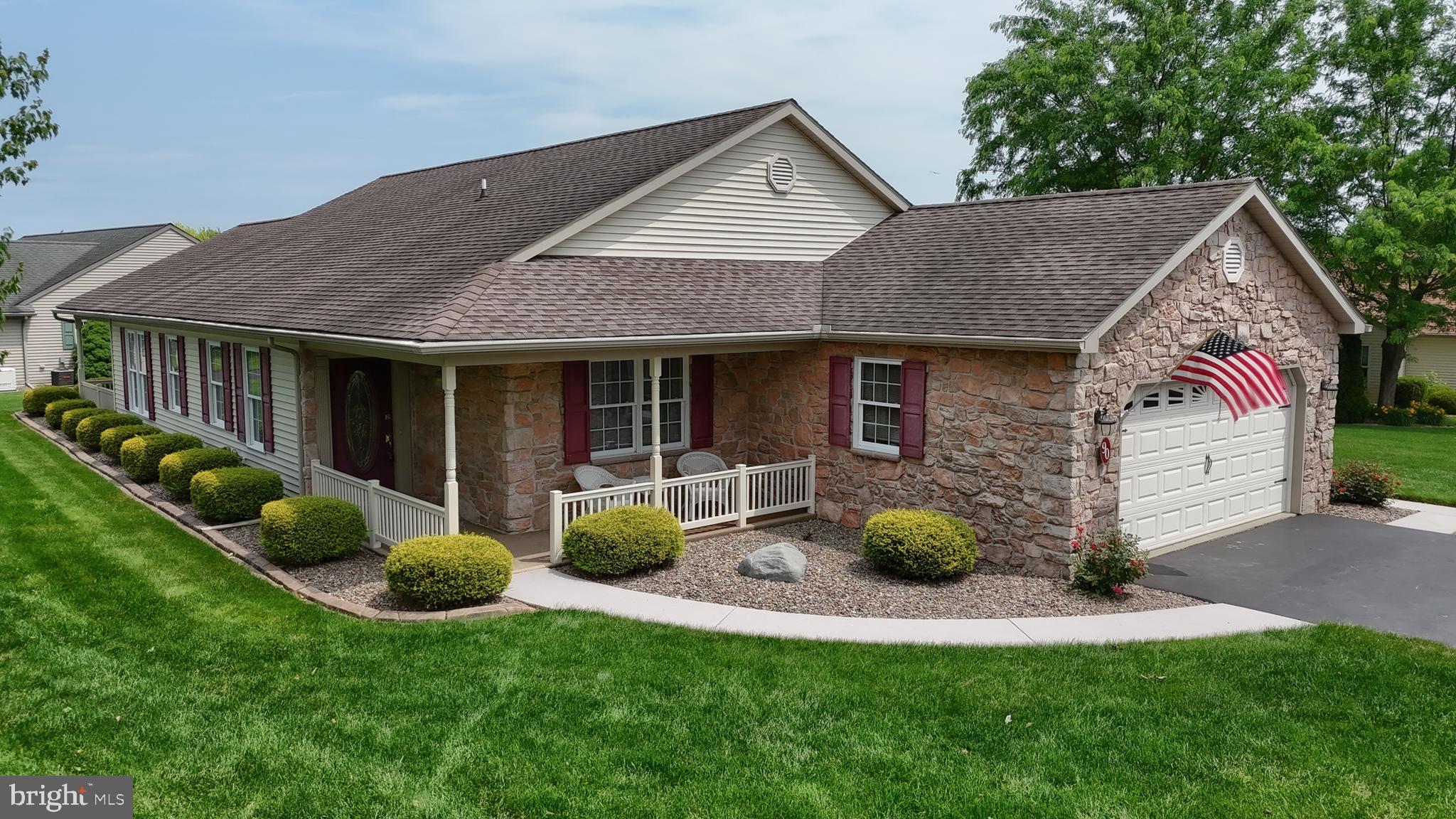 90 ARBOR DRIVE
