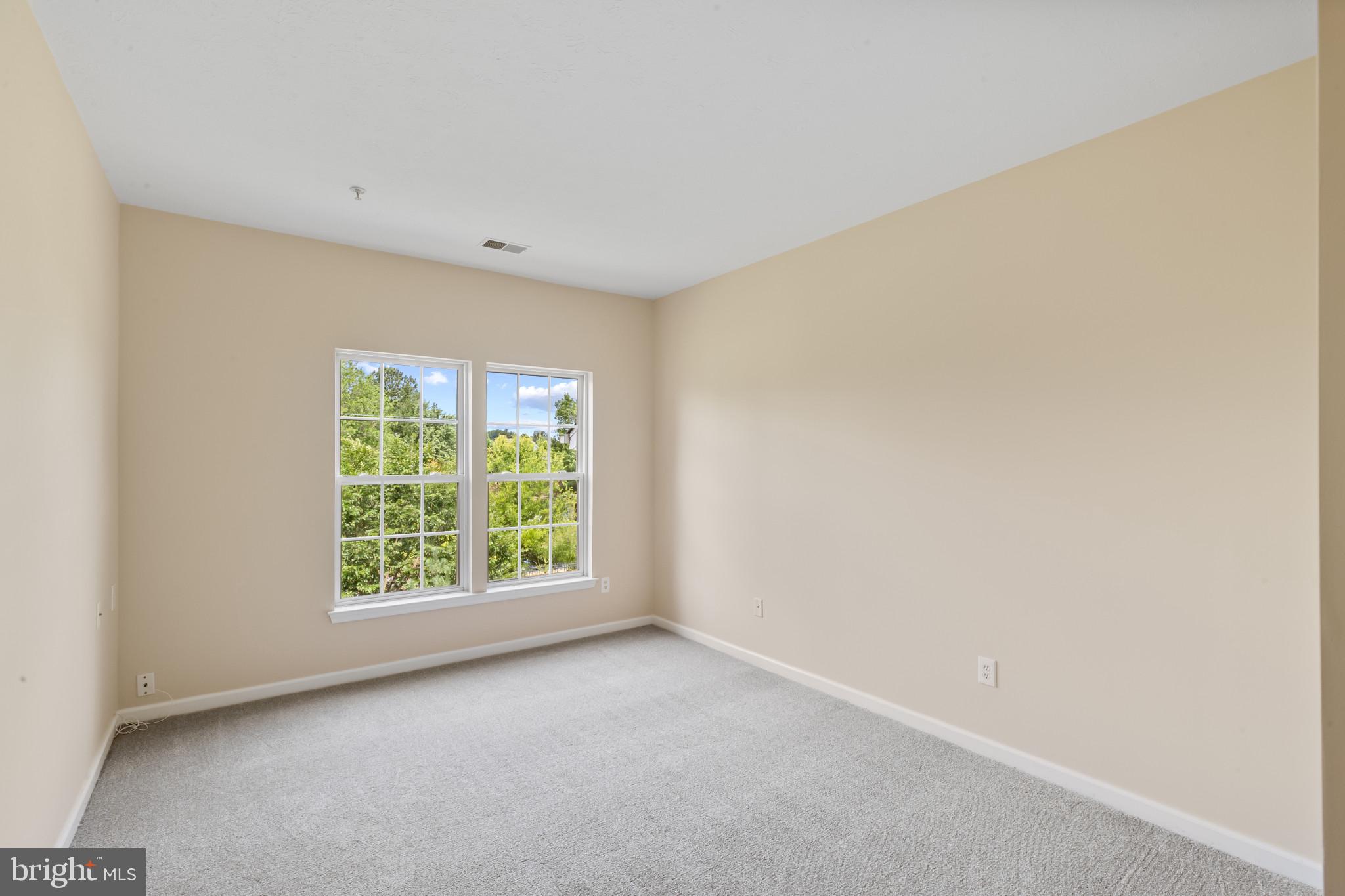 WINDSOR AT PERRY HALL FARMS - Residential