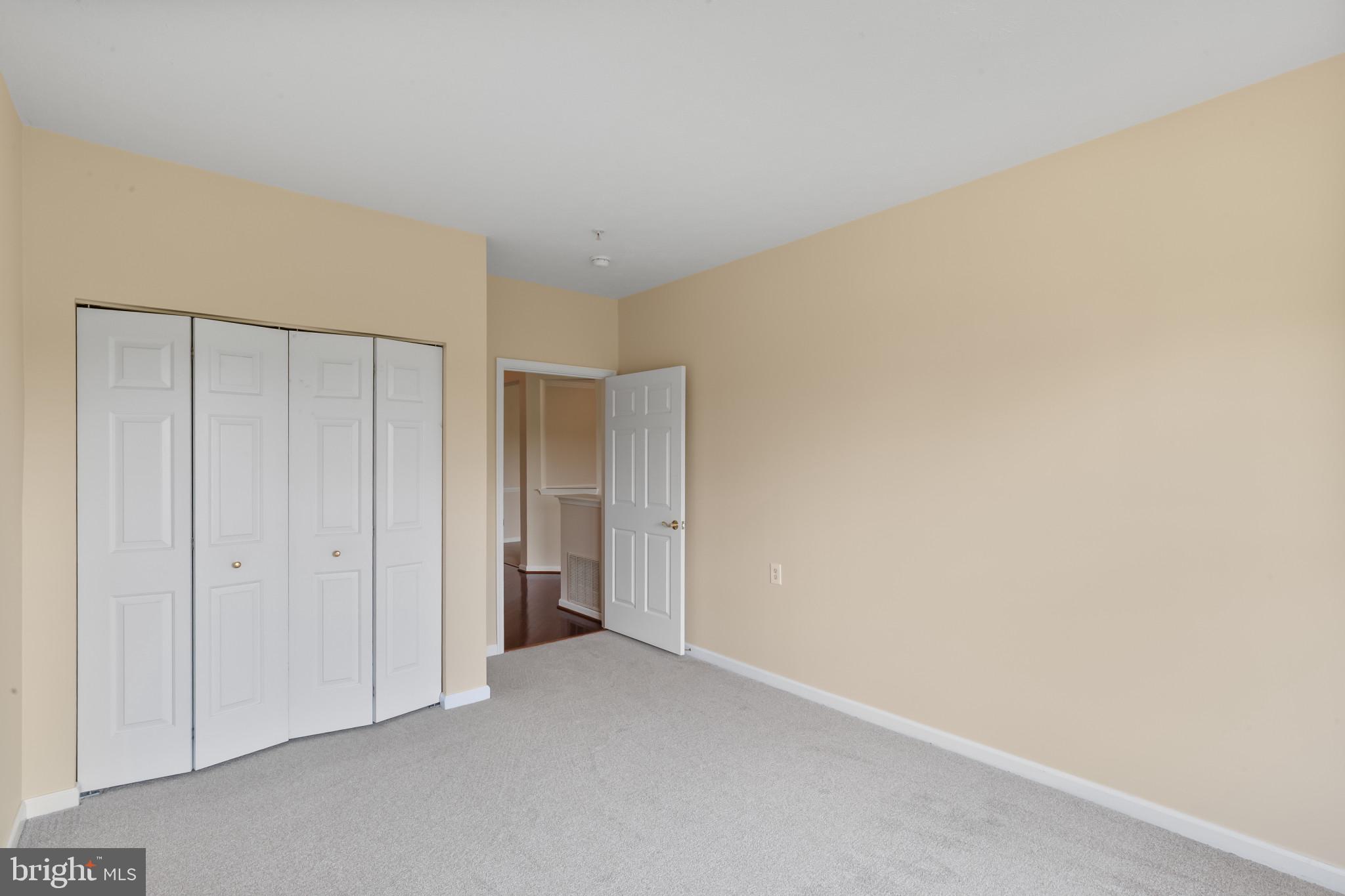 WINDSOR AT PERRY HALL FARMS - Residential