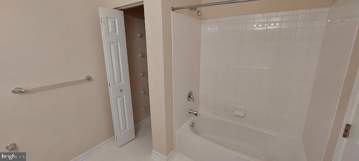 WINDSOR AT PERRY HALL FARMS - Residential