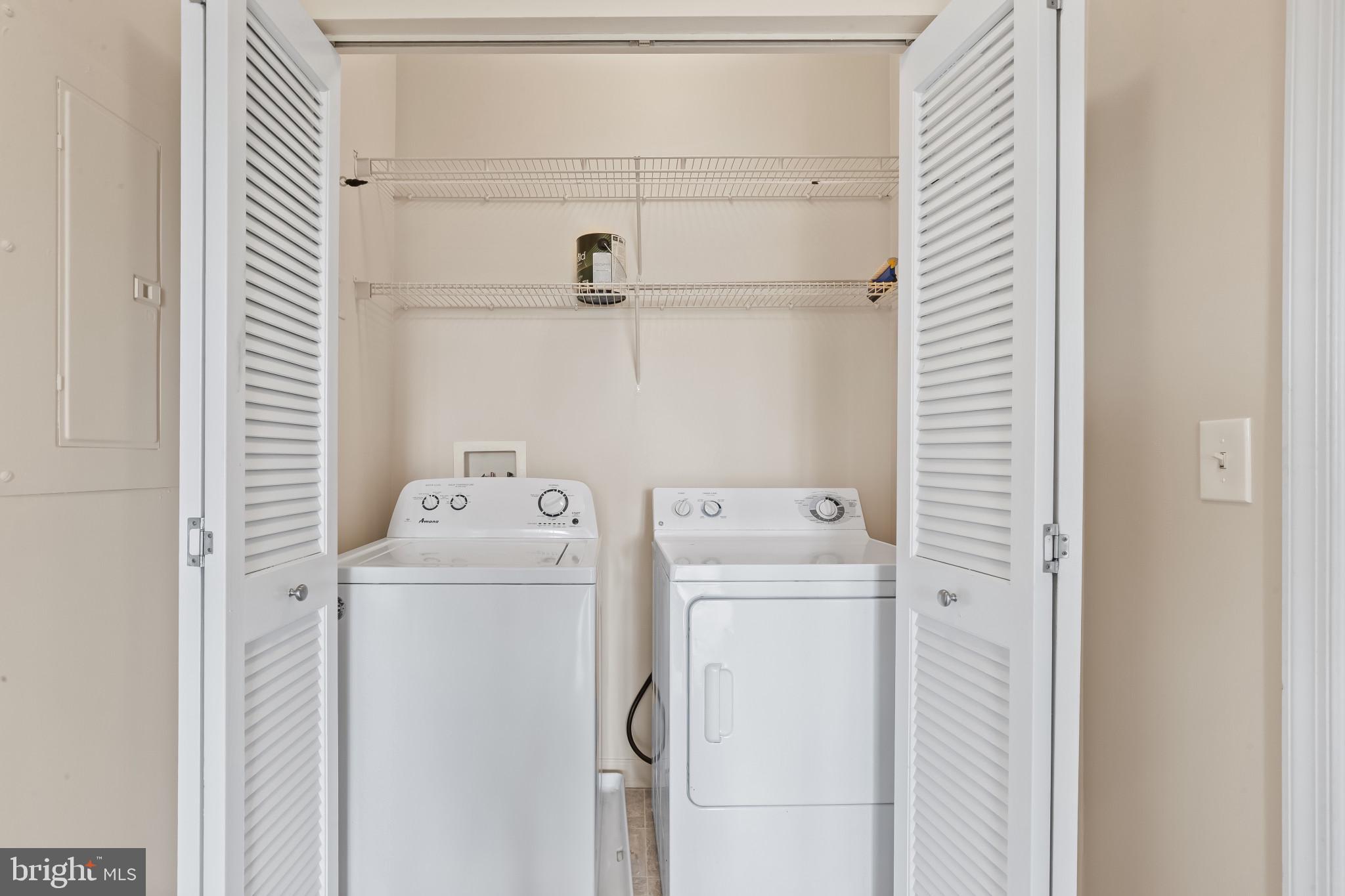 WINDSOR AT PERRY HALL FARMS - Residential