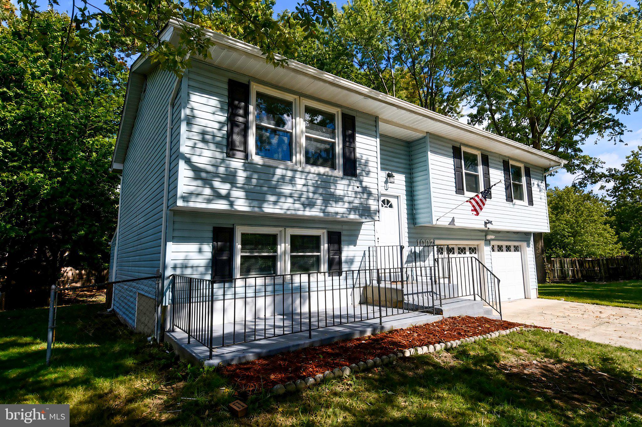 1002 CAMPUS COURT