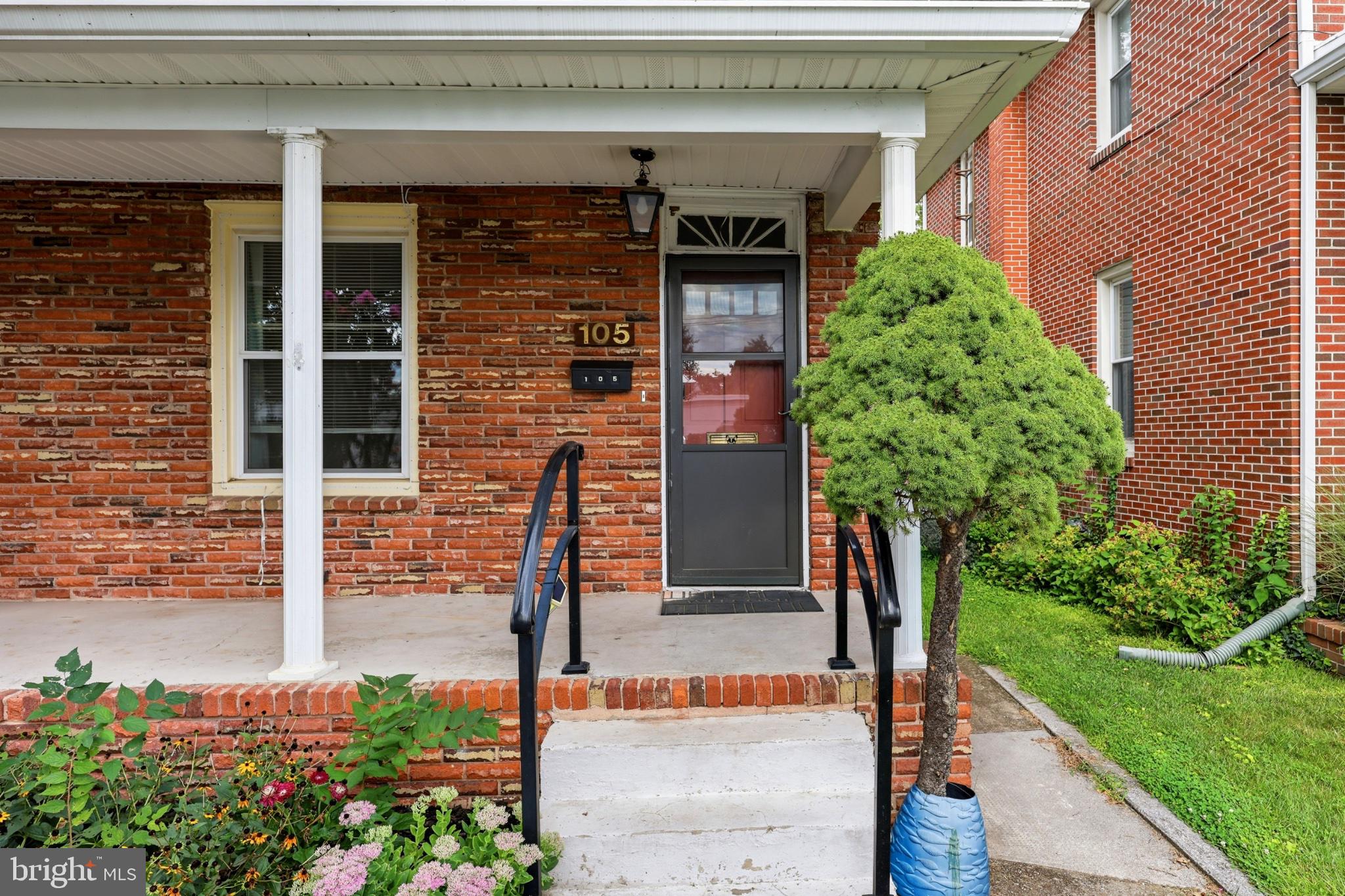 105 S ILLINOIS AVENUE - Photo 3