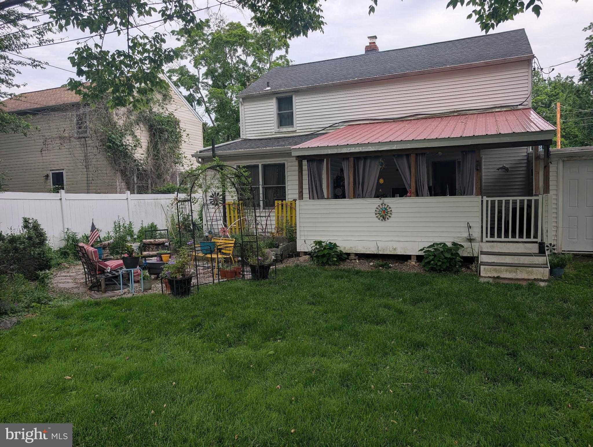417 N WARMINSTER ROAD