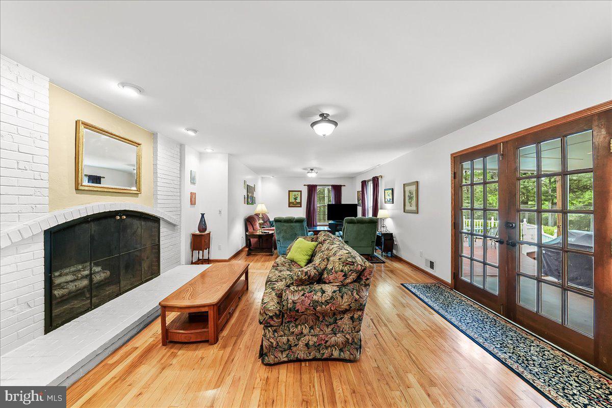 QUAIL HILL - Residential