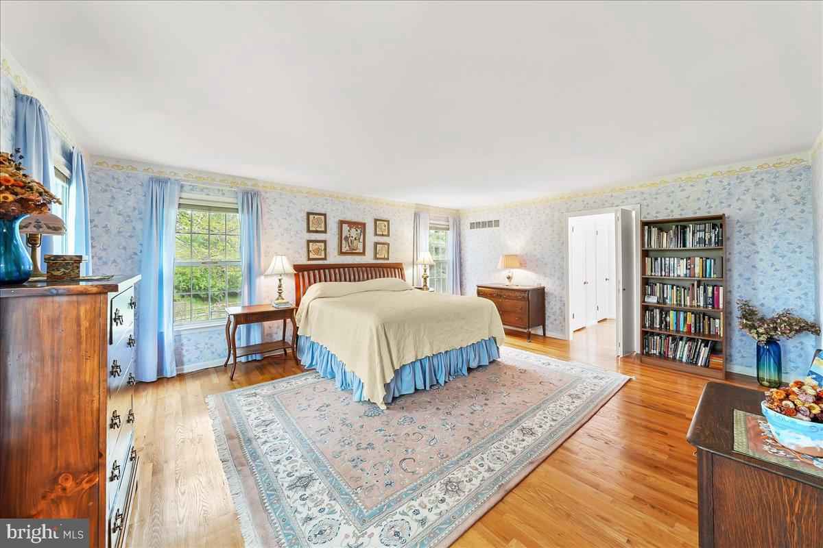 QUAIL HILL - Residential