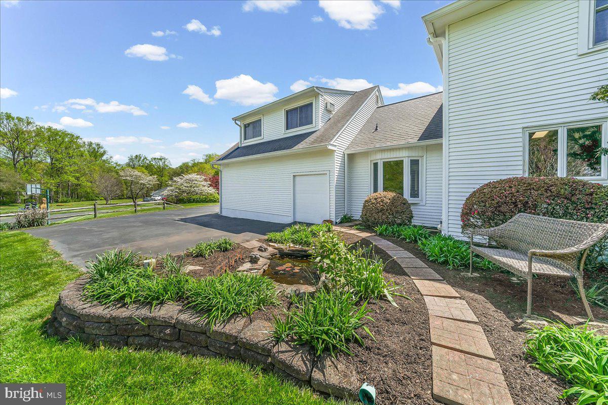 QUAIL HILL - Residential