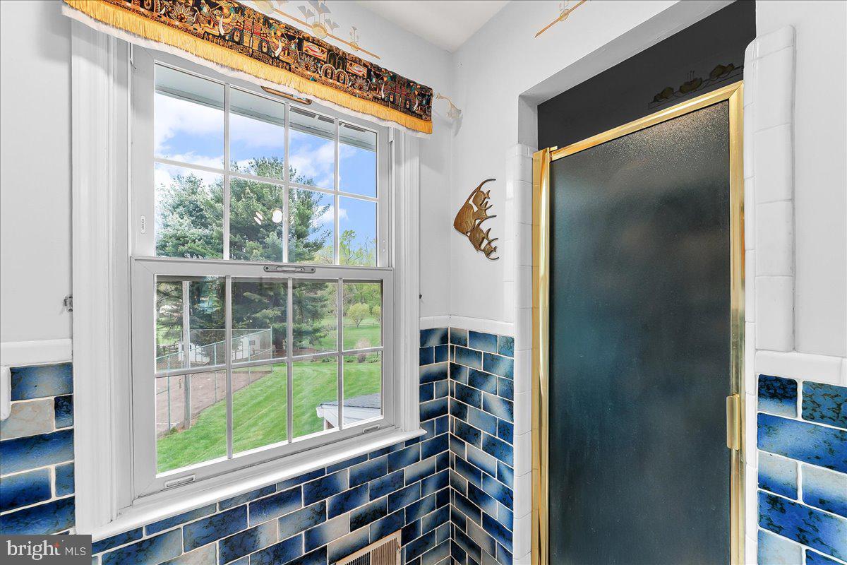 QUAIL HILL - Residential