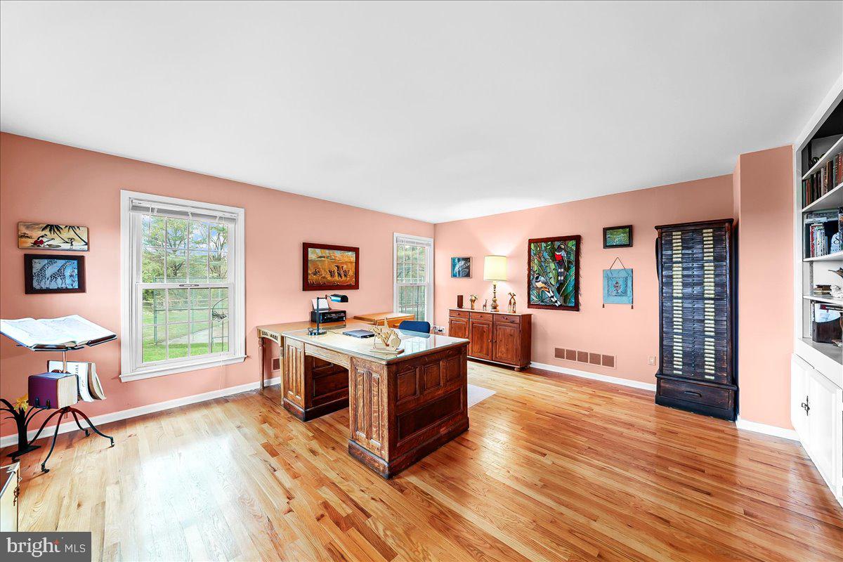 QUAIL HILL - Residential