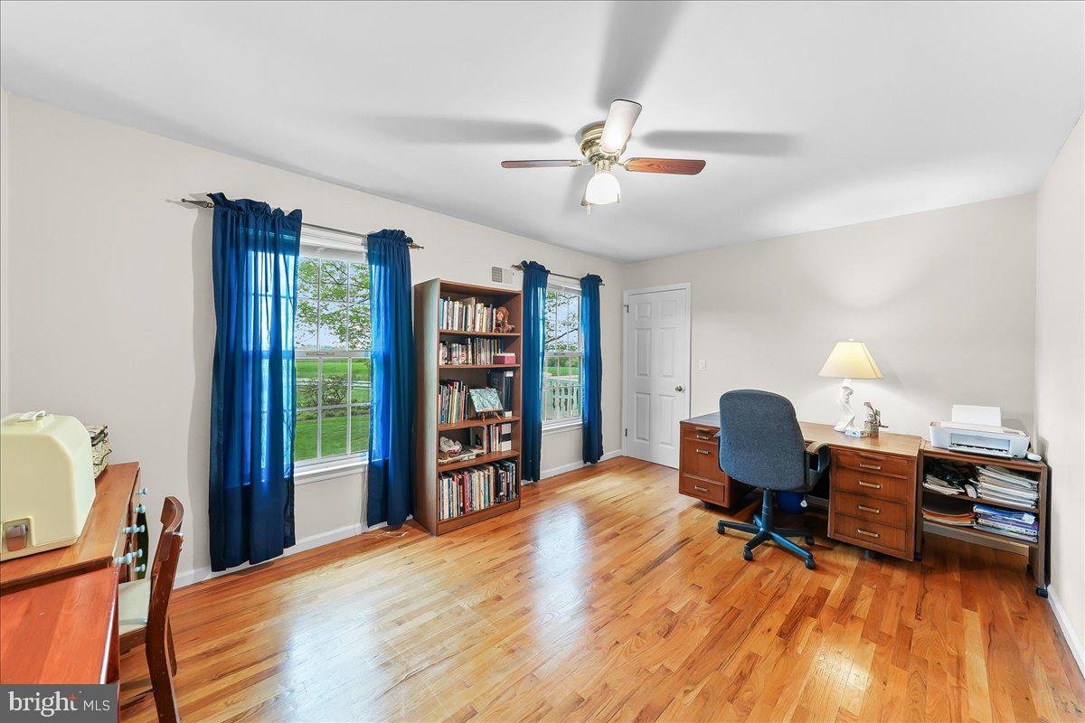 QUAIL HILL - Residential