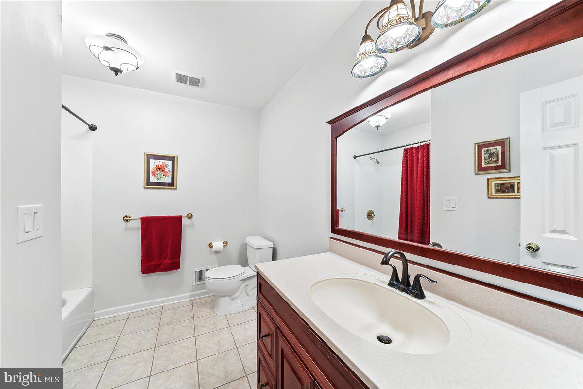 QUAIL HILL - Residential