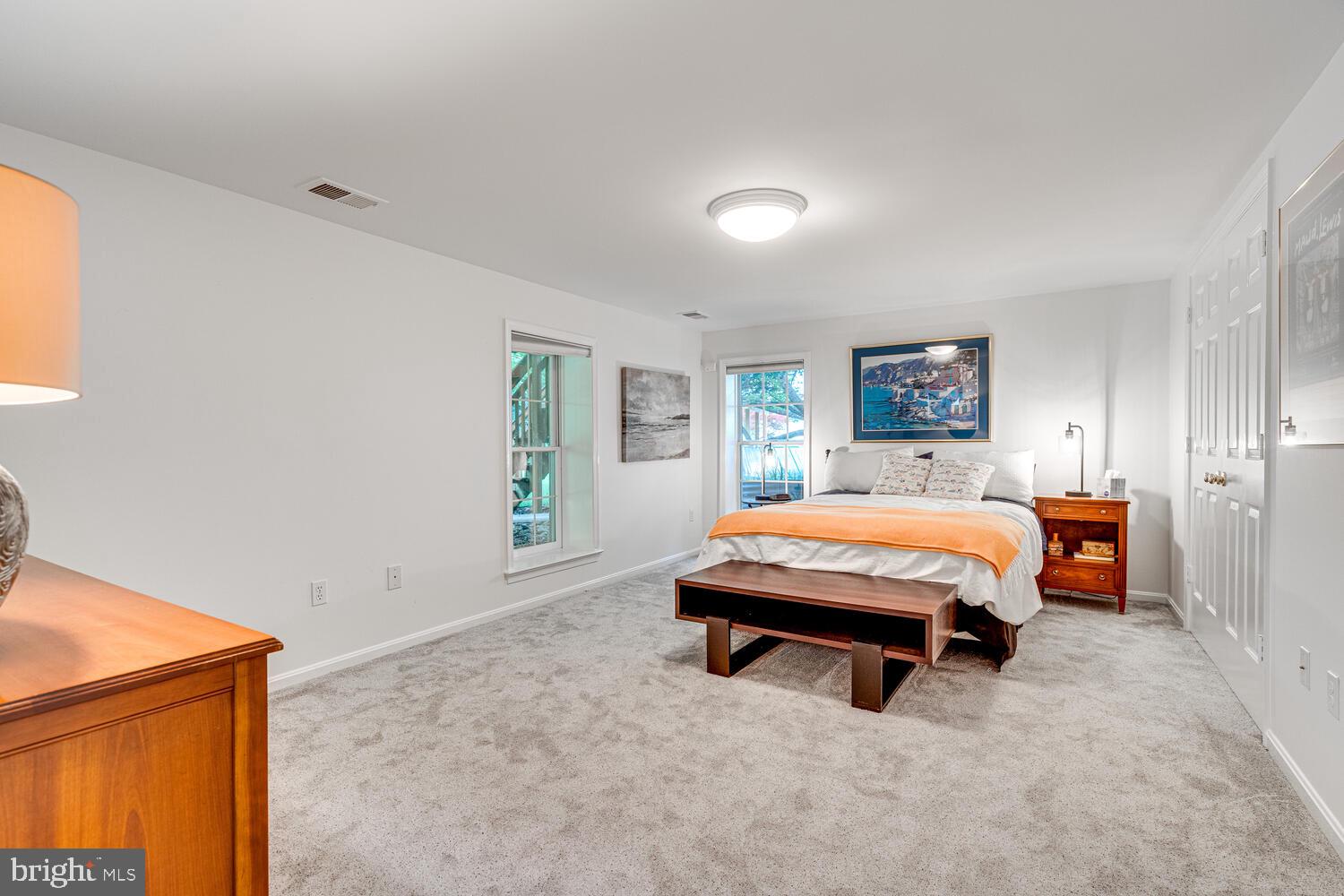 NORBECK MANOR - Residential