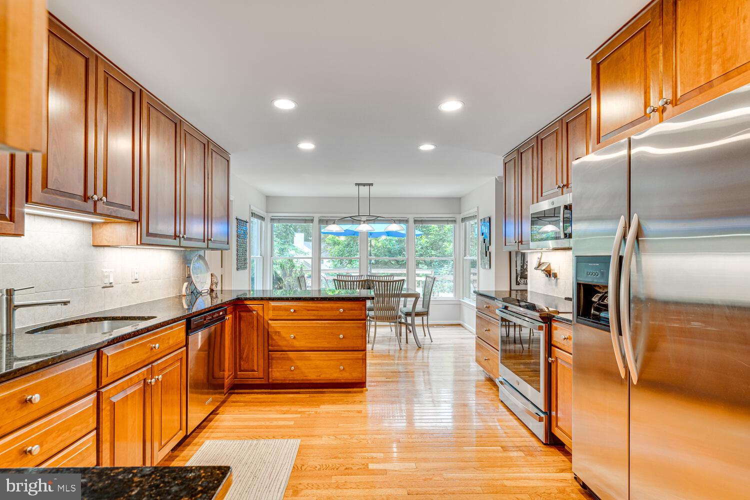 NORBECK MANOR - Residential