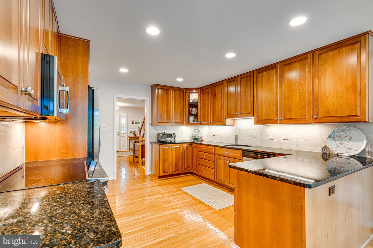 NORBECK MANOR - Residential