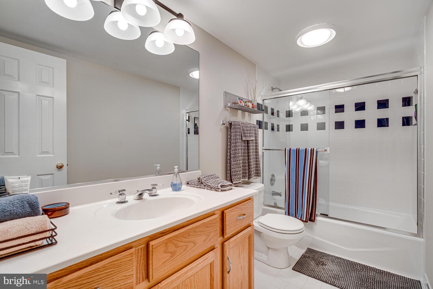 NORBECK MANOR - Residential