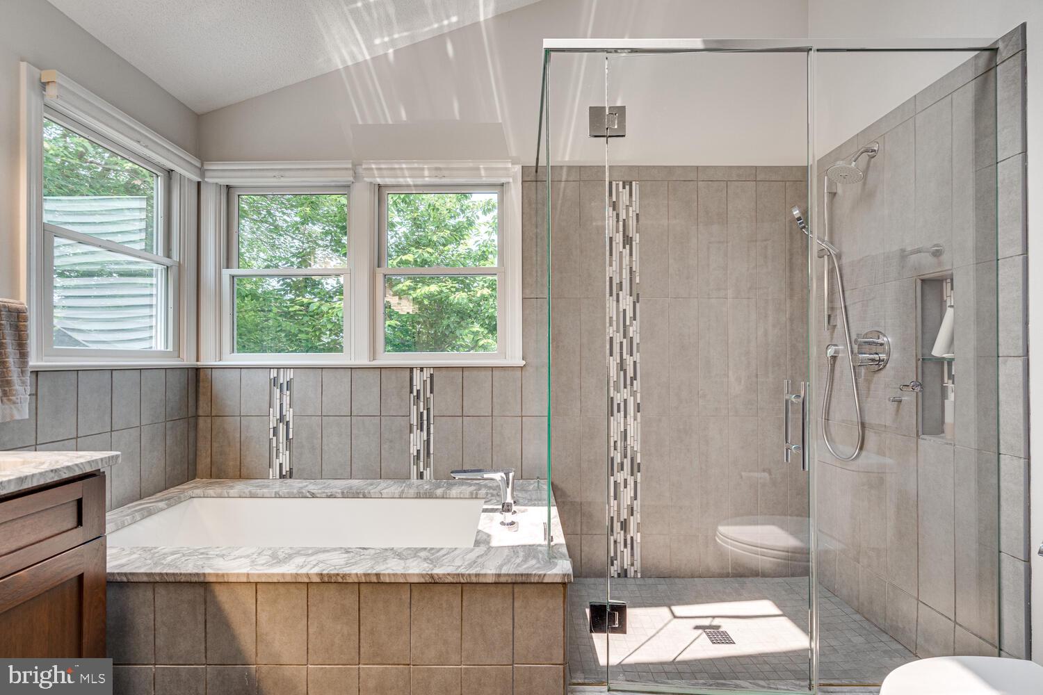 NORBECK MANOR - Residential