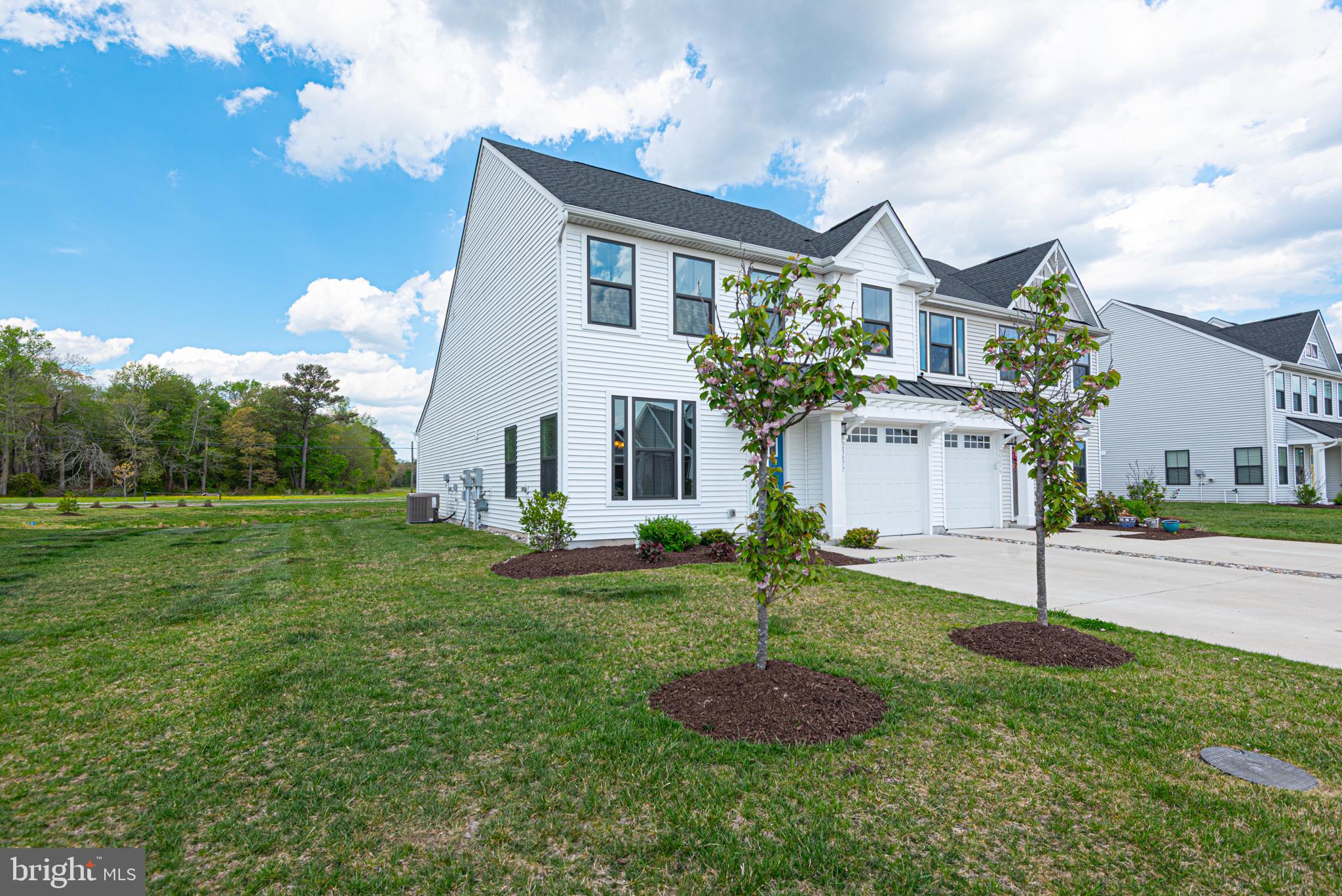 ATLANTIC LAKES - Residential