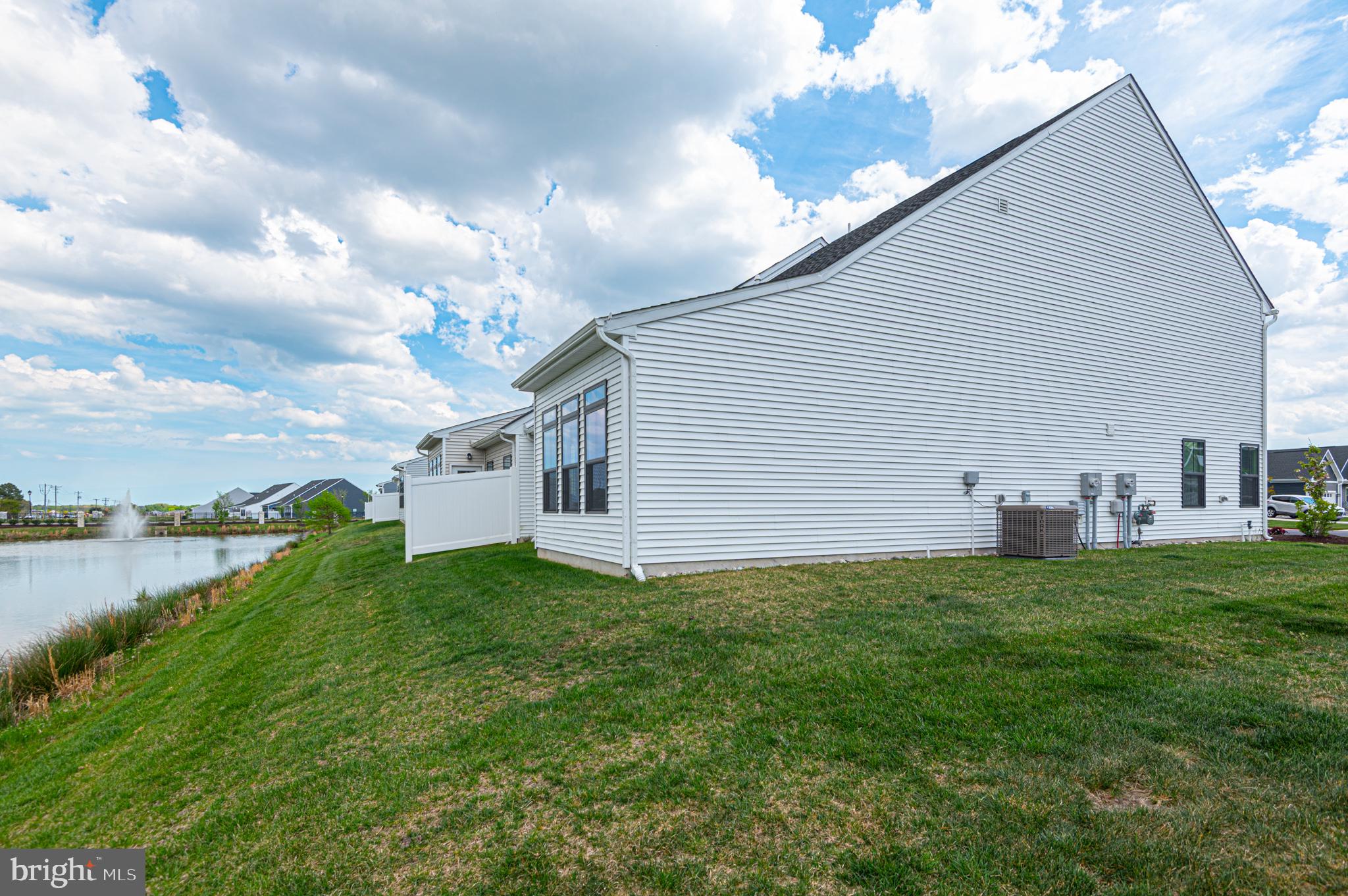 ATLANTIC LAKES - Residential