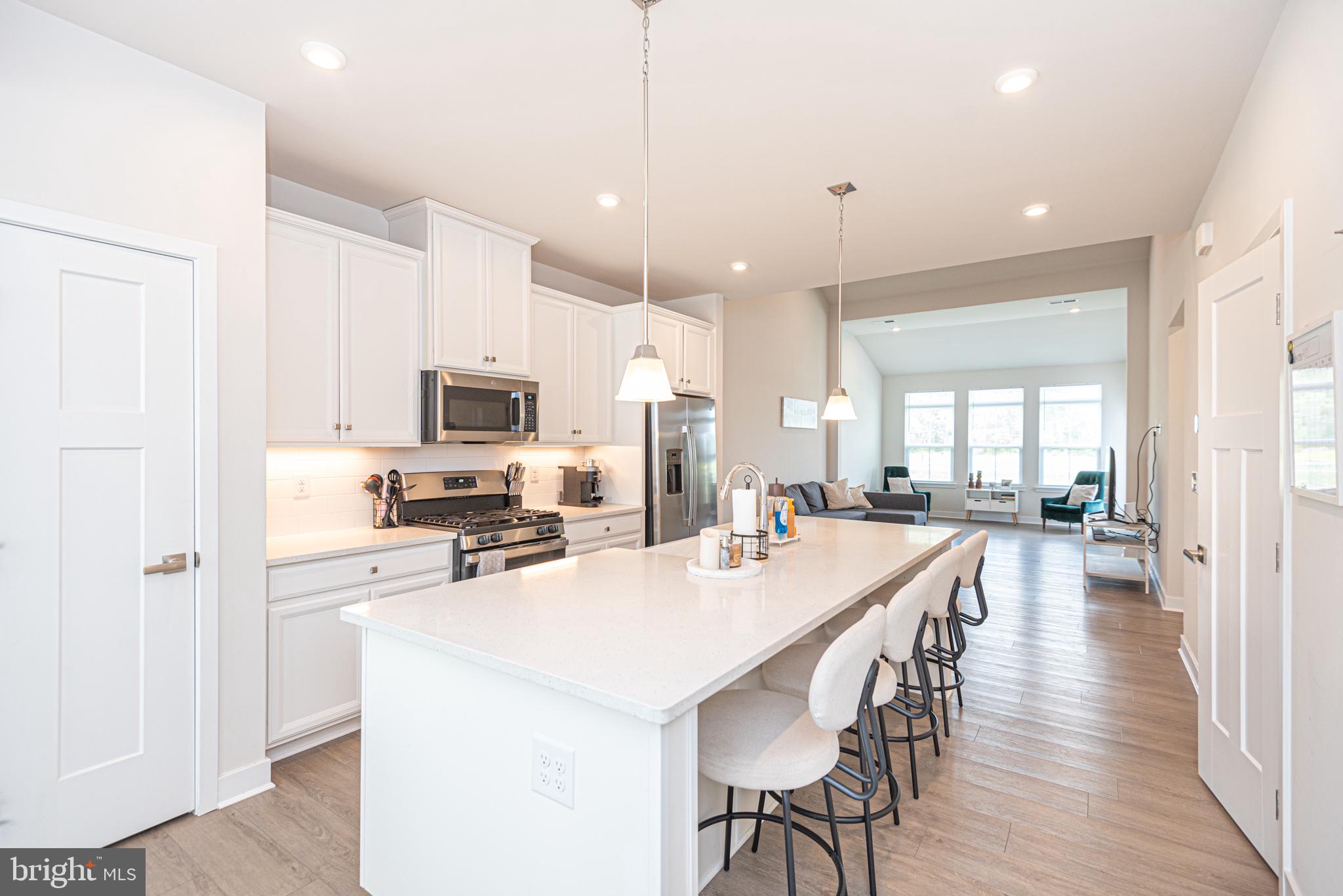 ATLANTIC LAKES - Residential