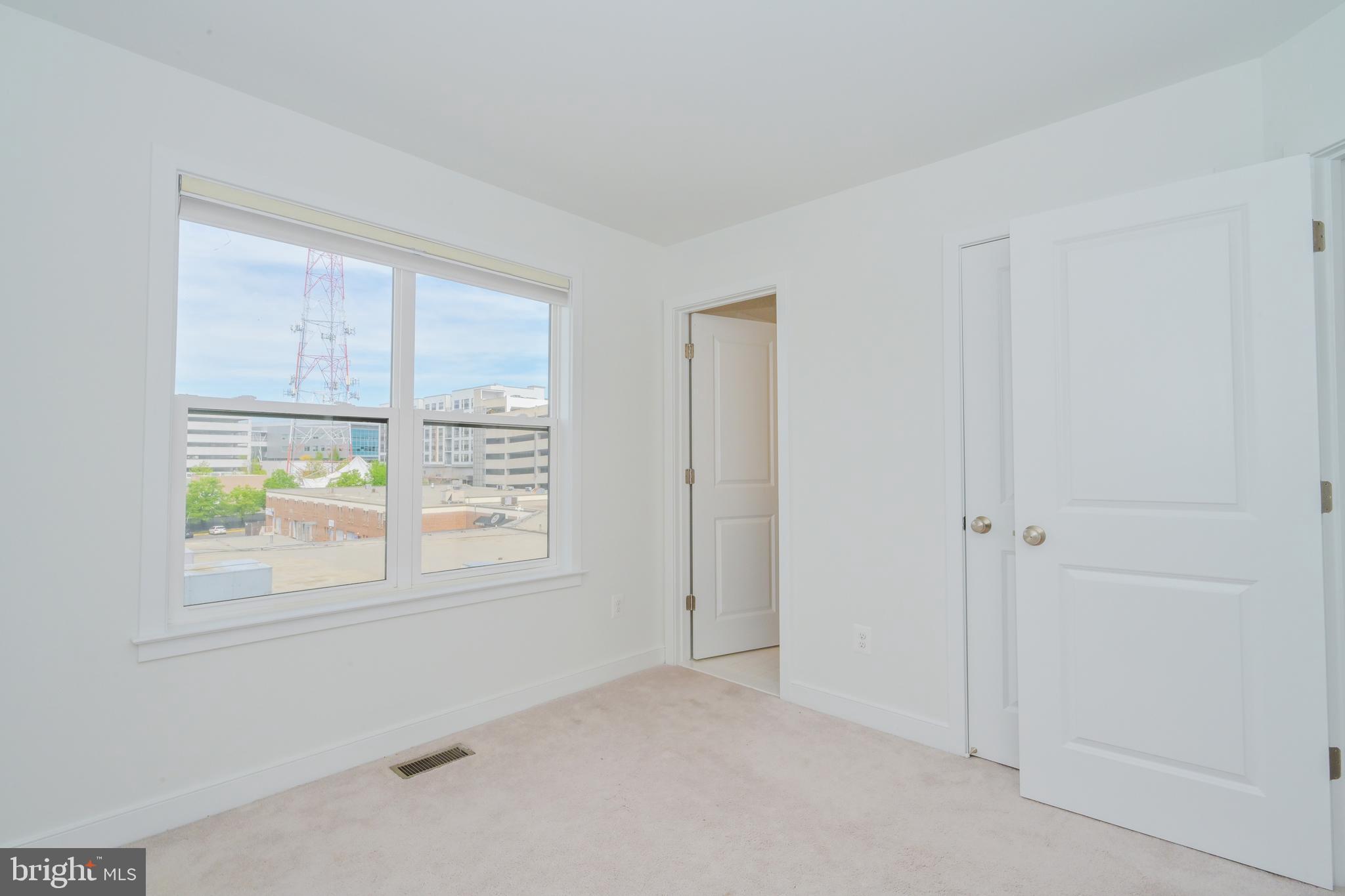 MOSAIC DISTRICT - Residential Lease