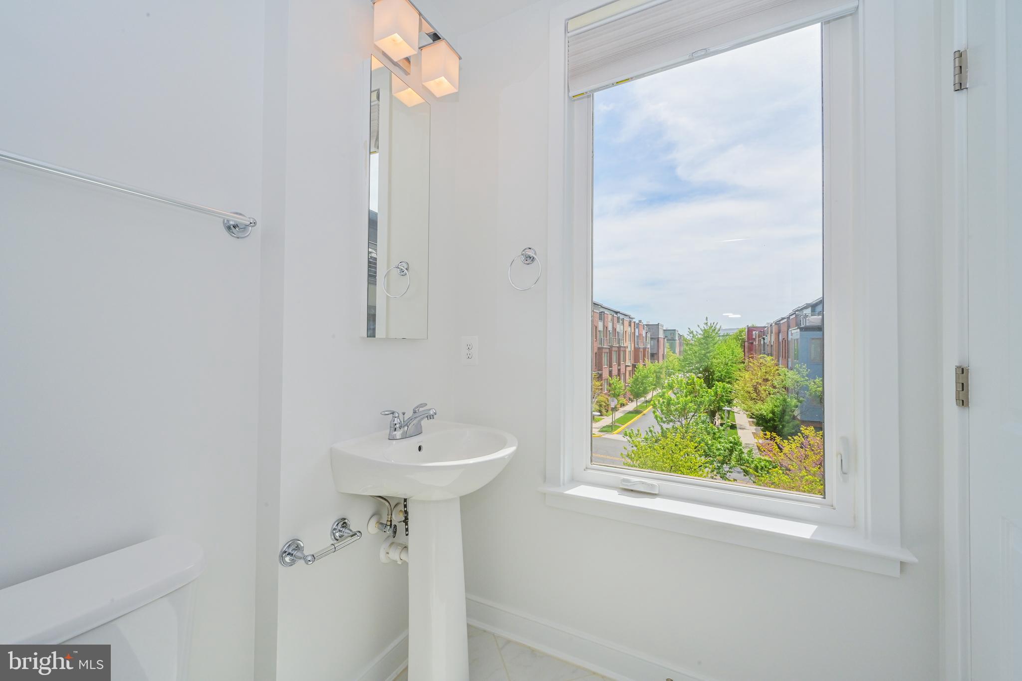 MOSAIC DISTRICT - Residential Lease