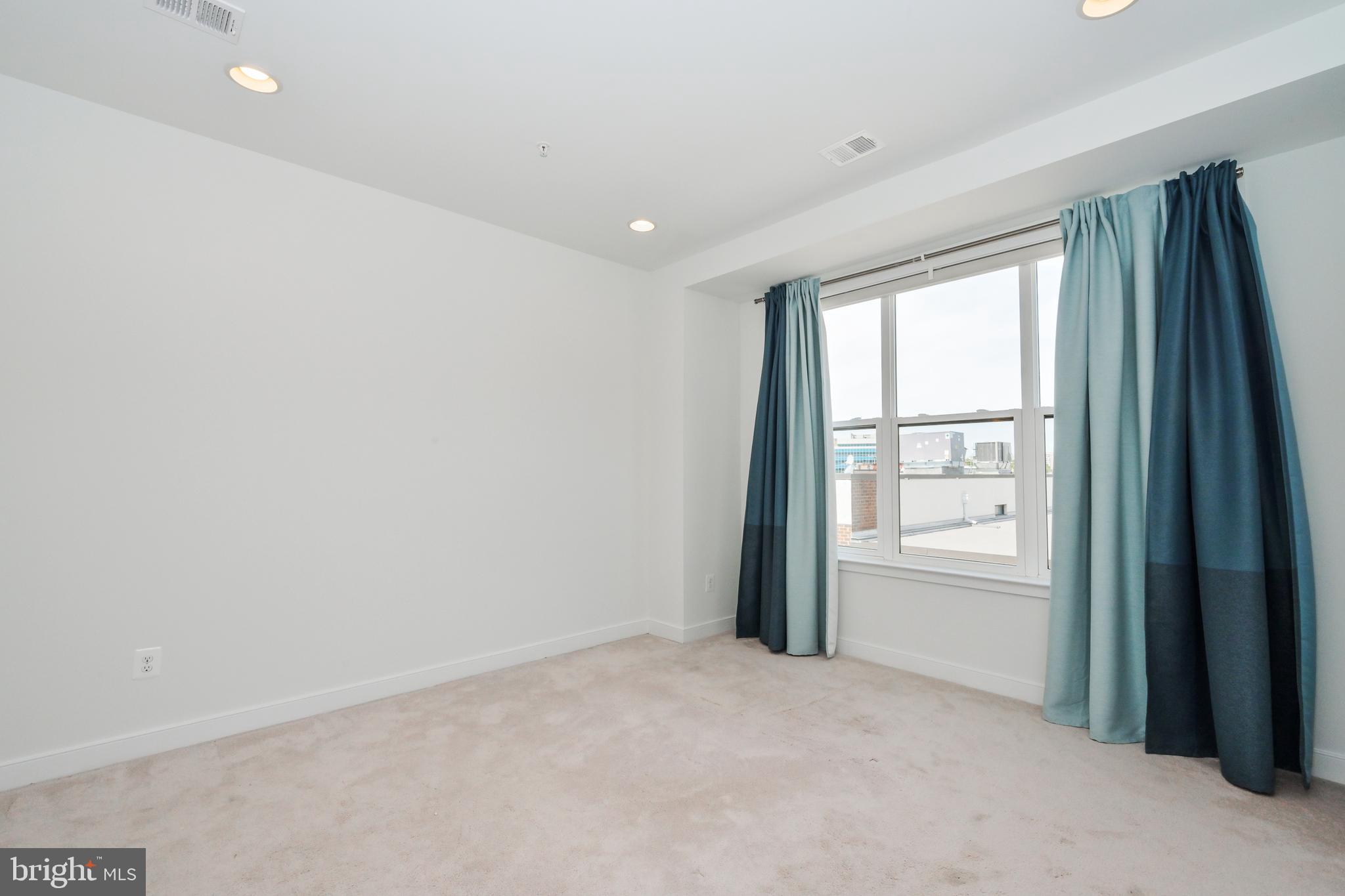 MOSAIC DISTRICT - Residential Lease