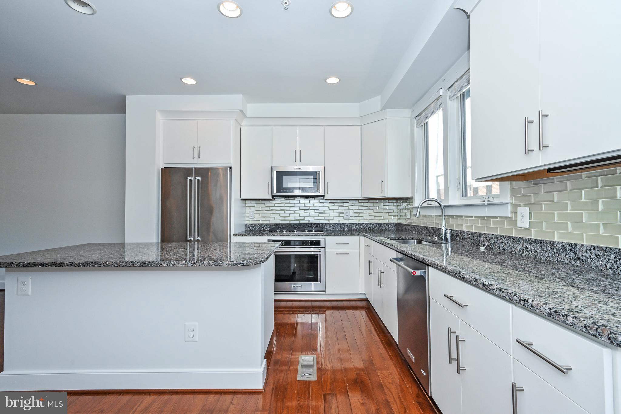 MOSAIC DISTRICT - Residential Lease