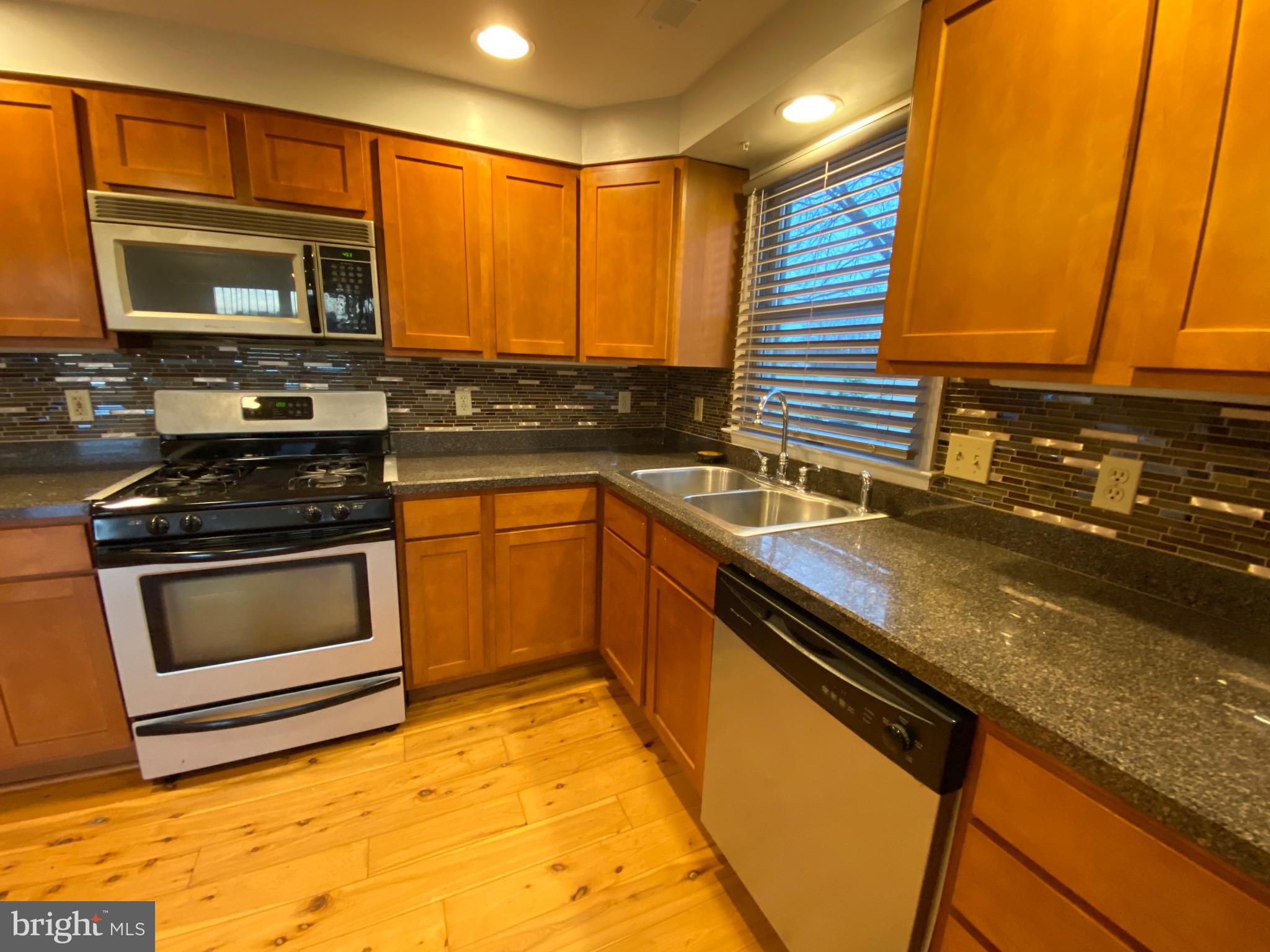 HILLSBORO ESTATES - Residential