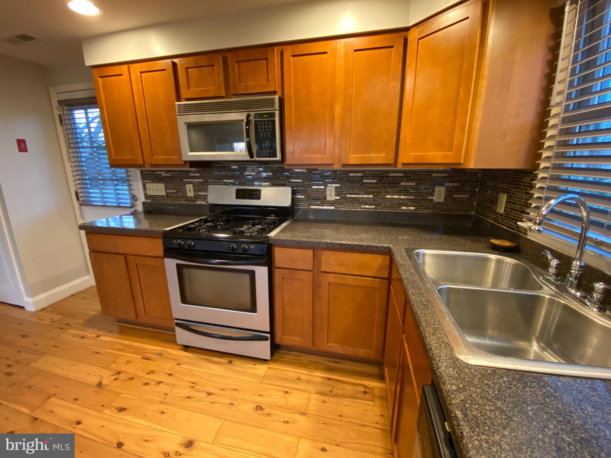 HILLSBORO ESTATES - Residential