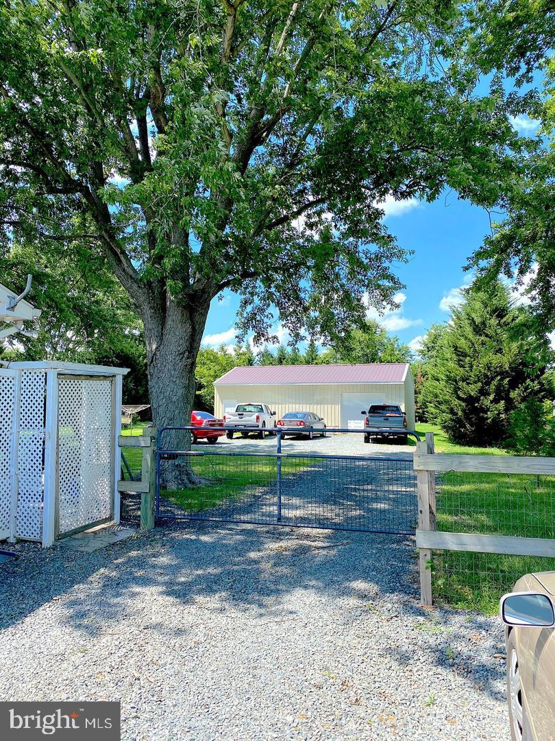 HILLSBORO ESTATES - Residential