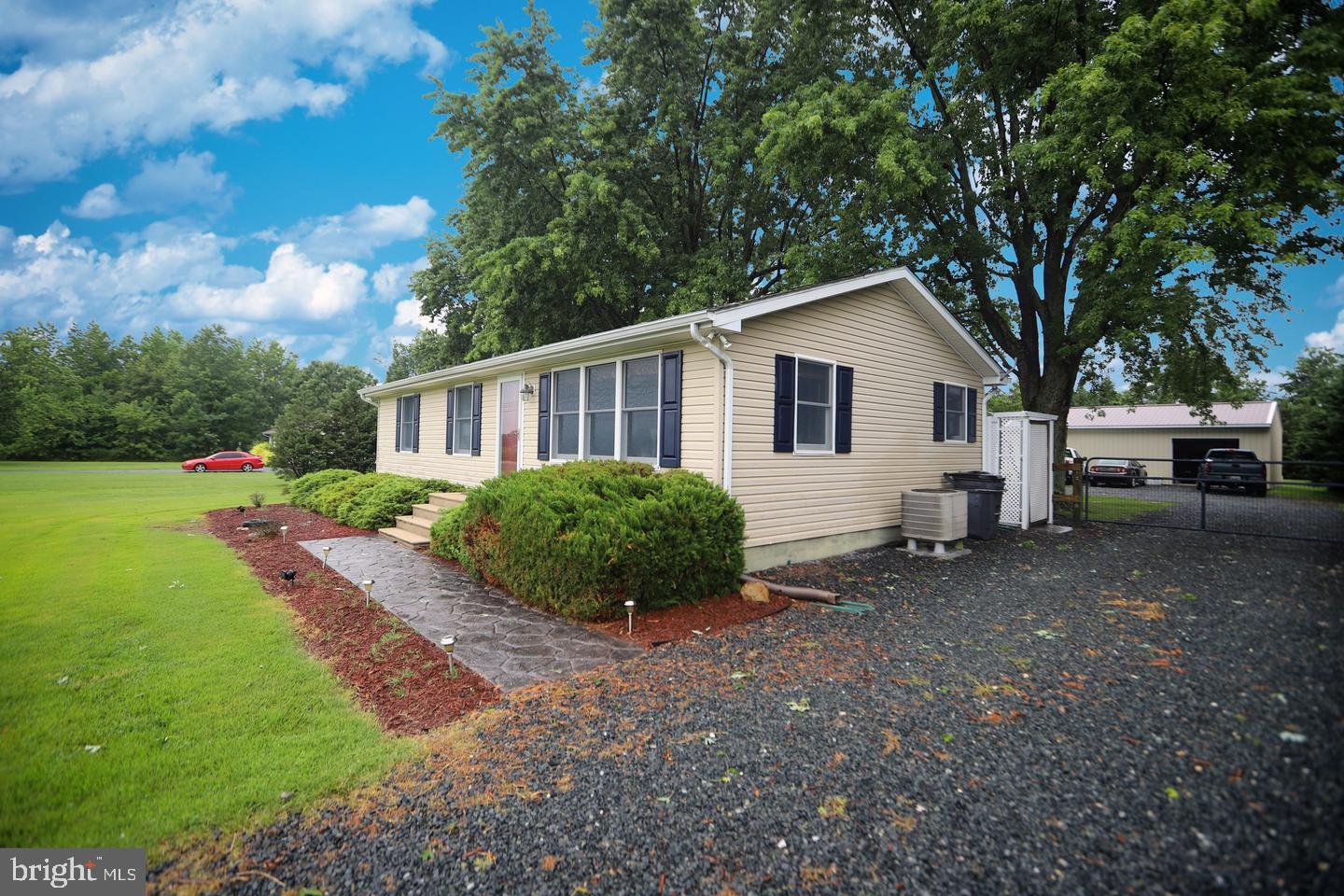 HILLSBORO ESTATES - Residential