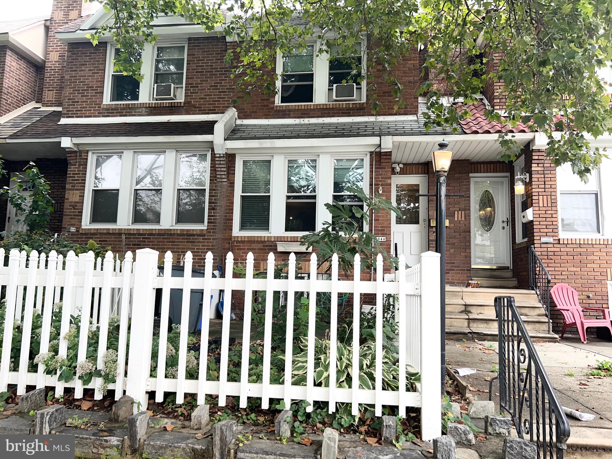 MAYFAIR - Residential