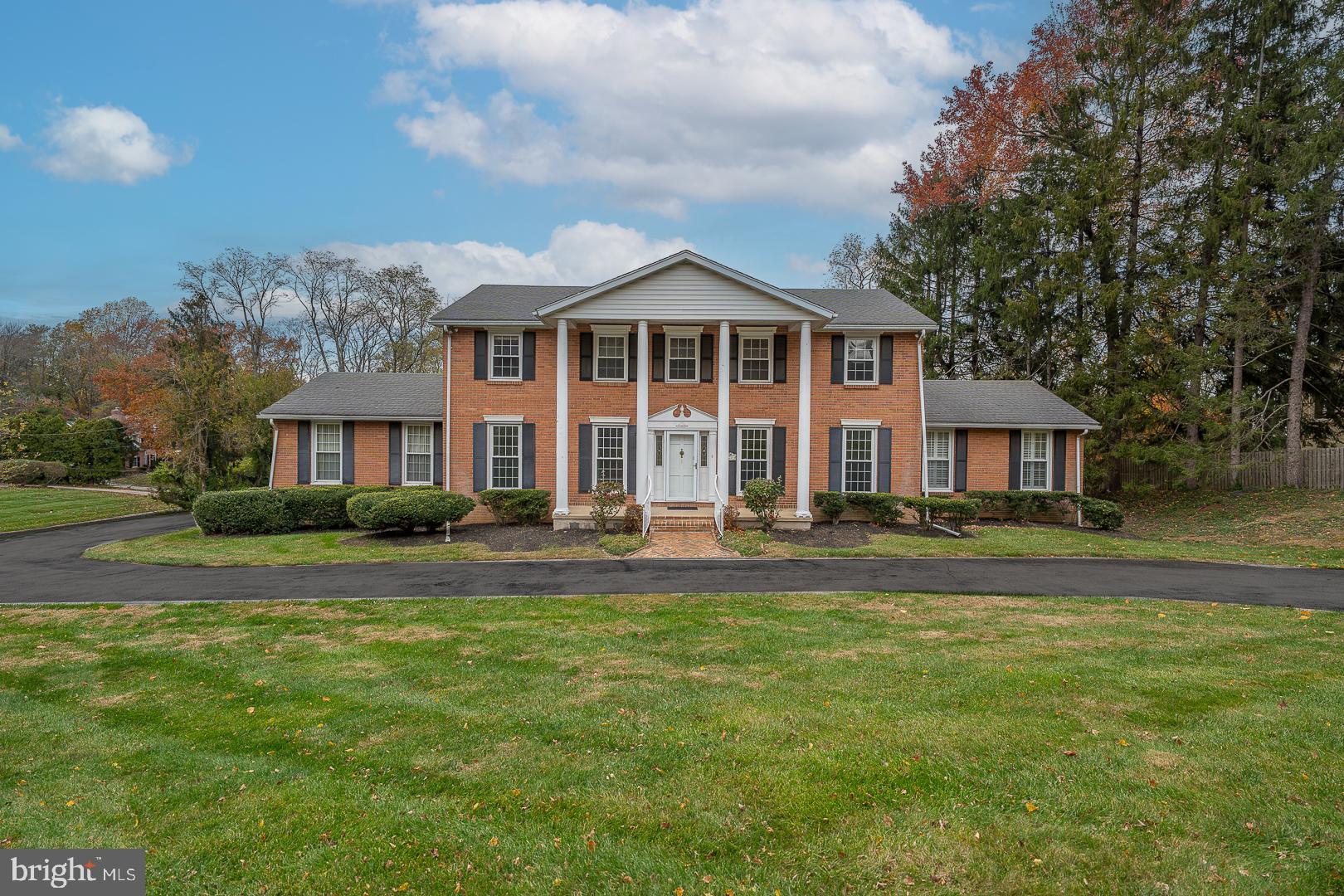 GLADWYNE - Residential