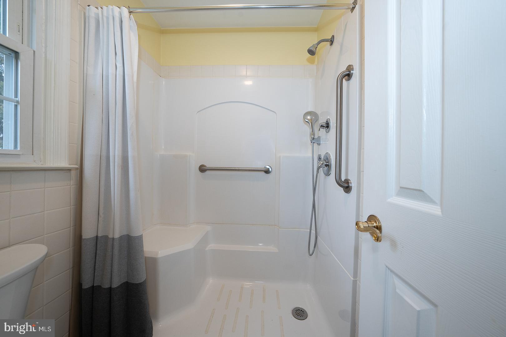 GLADWYNE - Residential