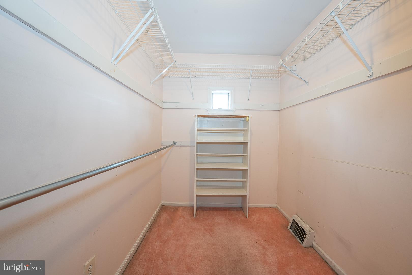 GLADWYNE - Residential