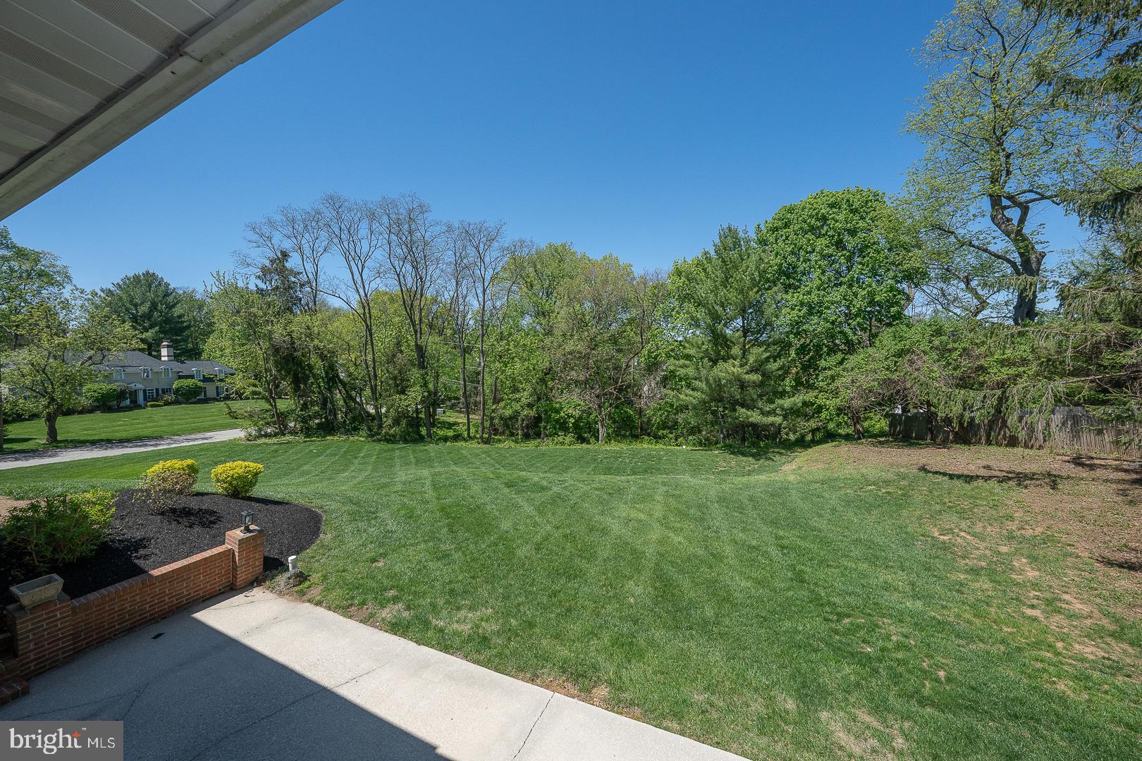 GLADWYNE - Residential