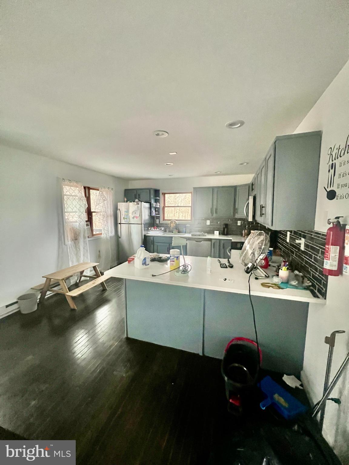 SAW CREEK ESTATES - Residential