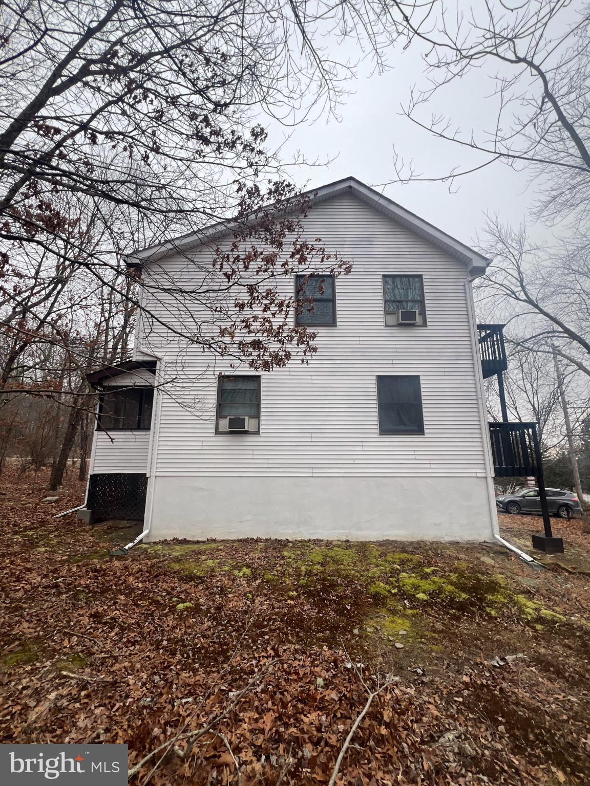 SAW CREEK ESTATES - Residential