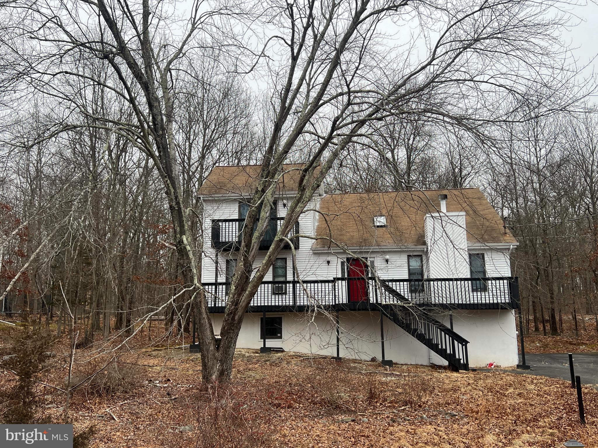 SAW CREEK ESTATES - Residential