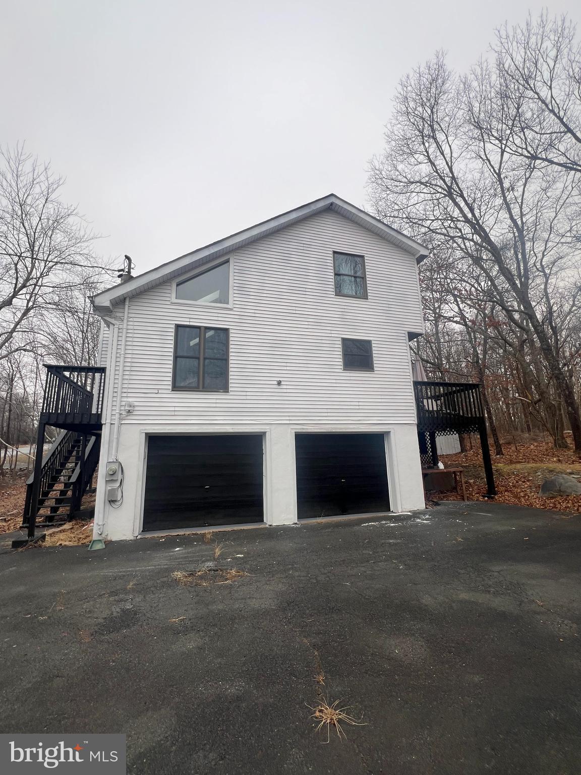 SAW CREEK ESTATES - Residential