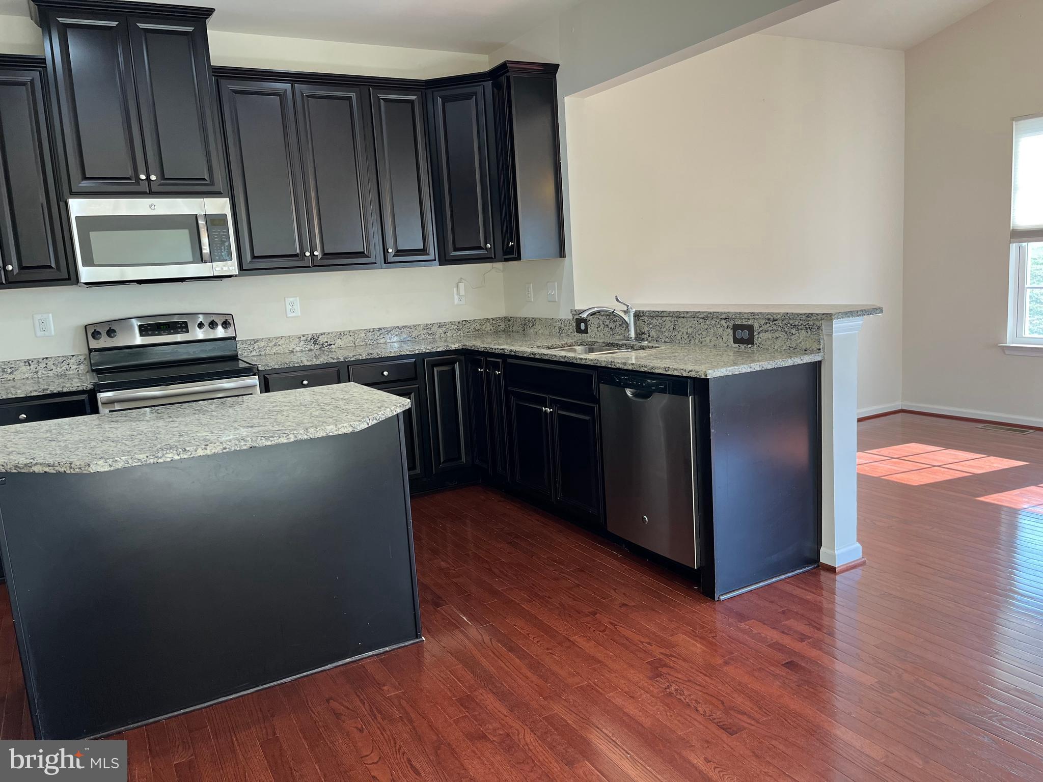 BERKELEY STATION - Residential Lease