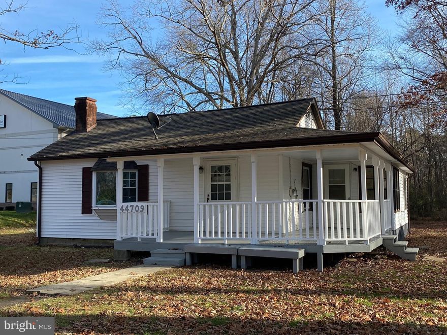 Remodeled home close to shopping, restaurants, Pax River and Solomons Island.  Home features 3 bedrooms, 2 full bath.  Laminate floors.  Mud room/laundry room.  Pets allowed on a case-by-case basis with additional $100 monthly rent.  1 car detached garage.