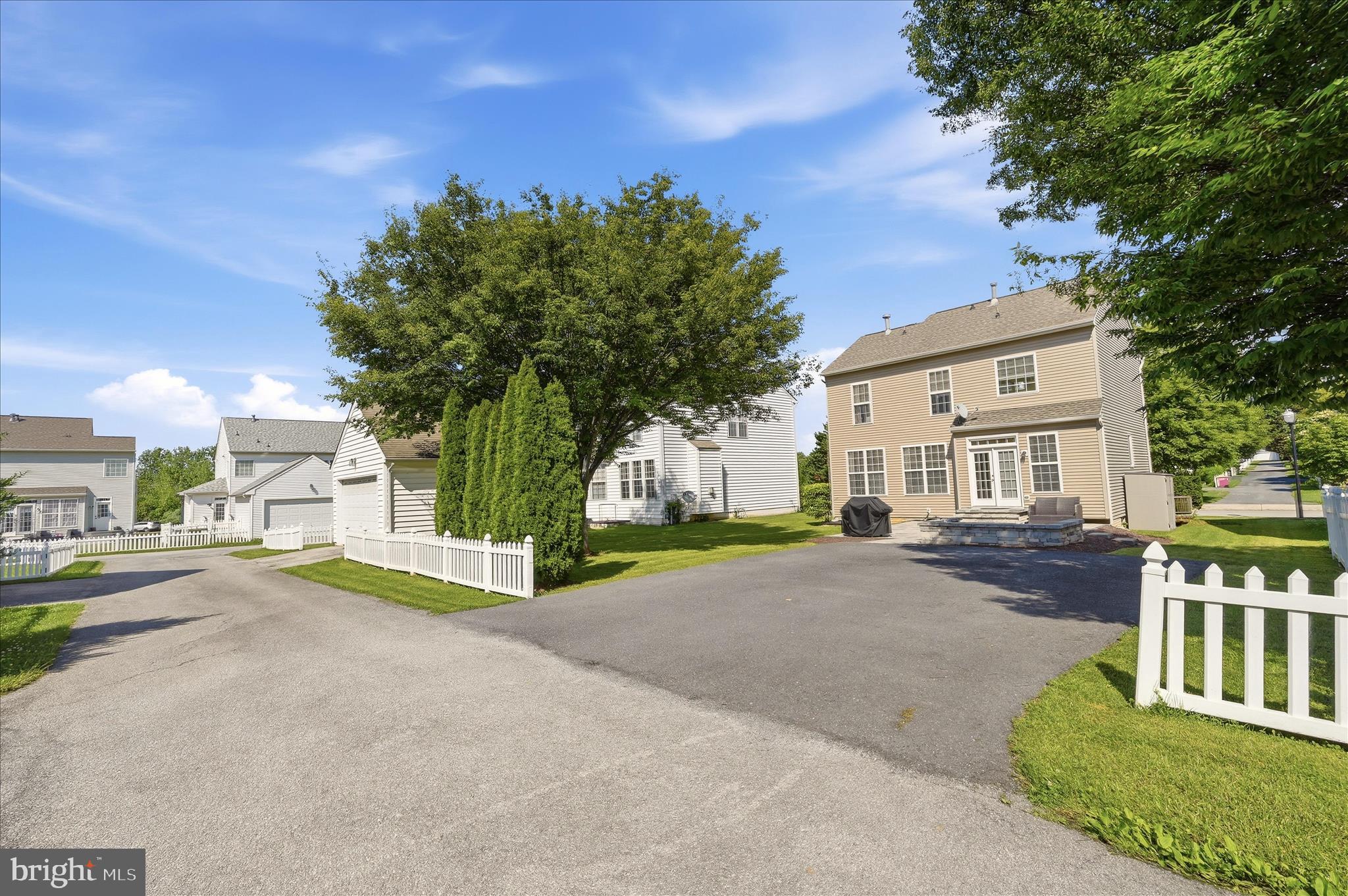 HUNTFIELD - Residential