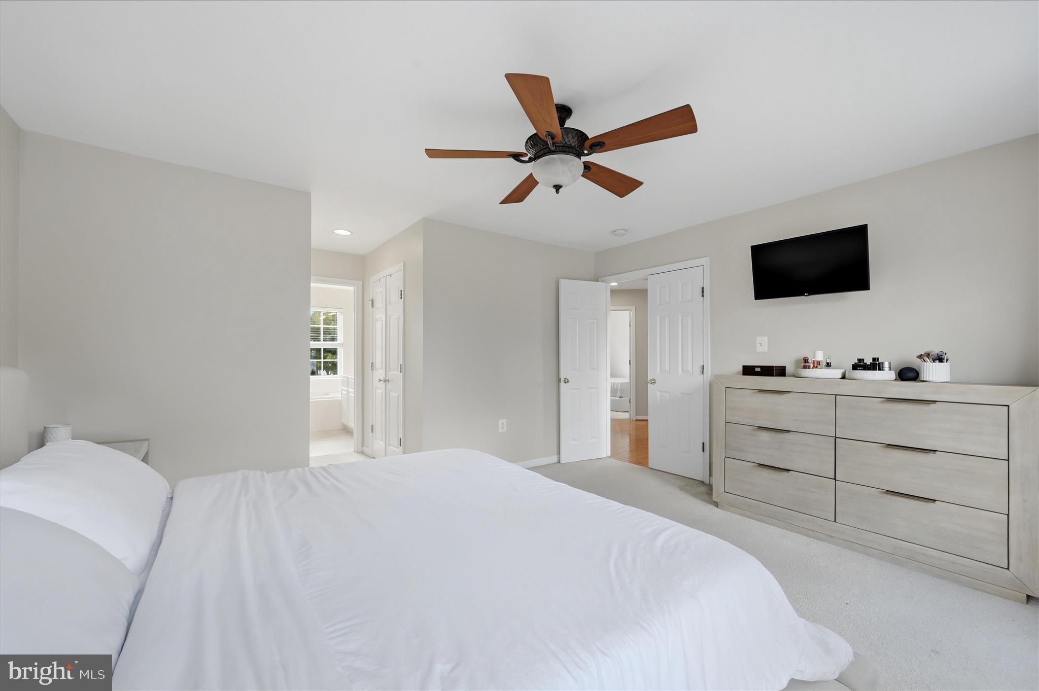 HUNTFIELD - Residential