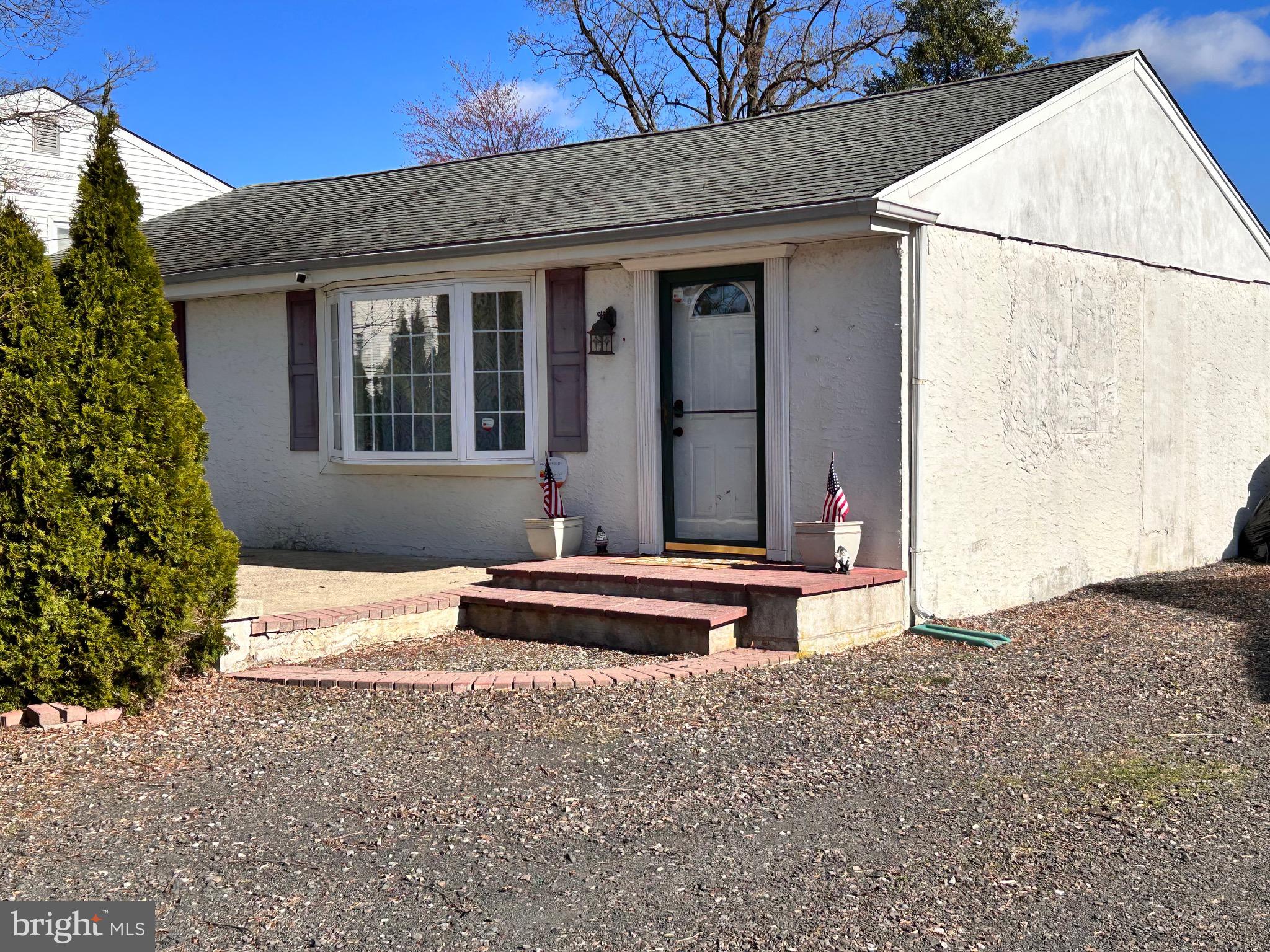 SOMERTON - Residential